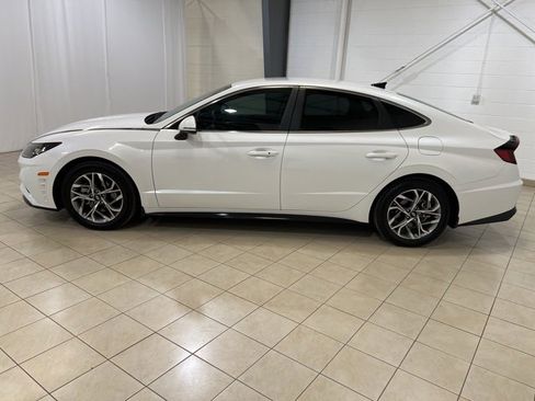 Used 2022 Hyundai Sonata SEL image 2