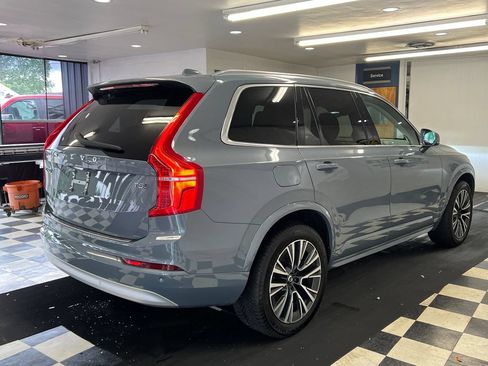 Used 2022 Volvo XC90 T5 Momentum w/ Climate Package AWD/4WD image 14