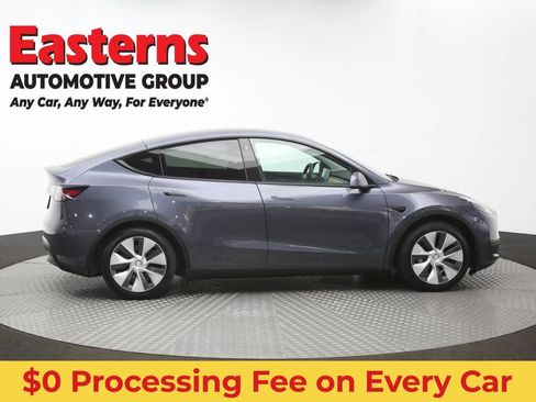 Used 2021 Tesla Model Y Long Range AWD/4WD image 39