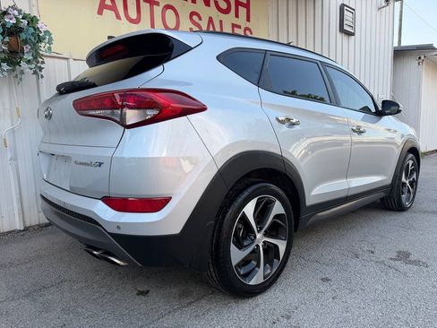 Used 2016 Hyundai Tucson Limited w/ Option Group 03 FWD image 4
