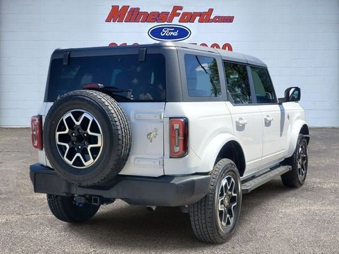 Used 2023 Ford Bronco Outer Banks AWD/4WD image 3