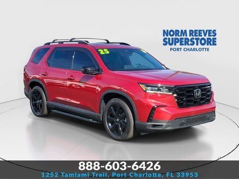 Certified 2025 Honda Pilot Black Edition image 1