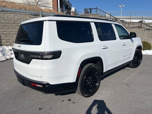 New 2026 Jeep Grand Wagoneer Limited image 8