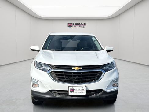 Used 2021 Chevrolet Equinox LT w/ Driver Convenience Package image 2