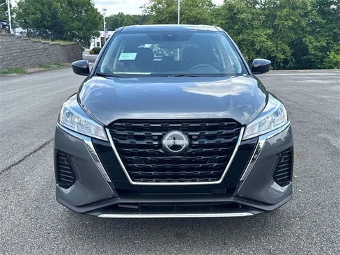 New 2025 Nissan Kicks Play S image 9