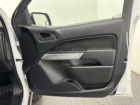 Used 2021 Chevrolet Colorado LT w/ Fleet Safety Package image 21