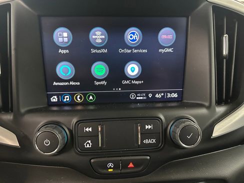 Certified 2022 GMC Terrain SLE w/ Driver Convenience Package image 16