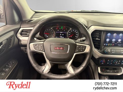 Used 2023 GMC Acadia SLT w/ Preferred Package AWD/4WD image 13