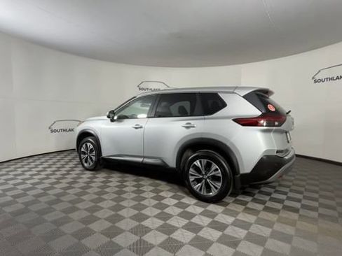 Certified 2023 Nissan Rogue SV image 6
