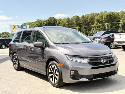 Used 2025 Honda Odyssey EX-L image 4