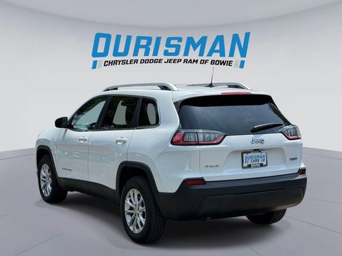 Used 2019 Jeep Cherokee Latitude w/ Popular Appearance Group AWD/4WD image 4