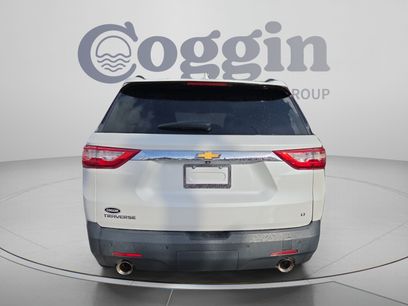Used 2020 Chevrolet Traverse LT