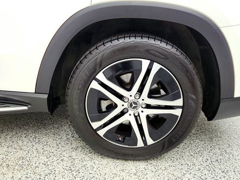Used 2022 Mercedes-Benz GLS 450 4MATIC image 9