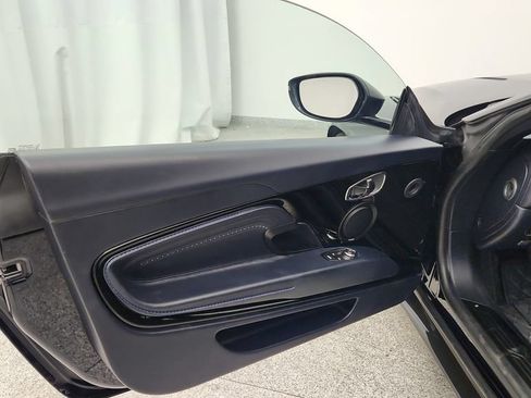 Used 2017 Aston Martin DB11 V12 RWD image 11