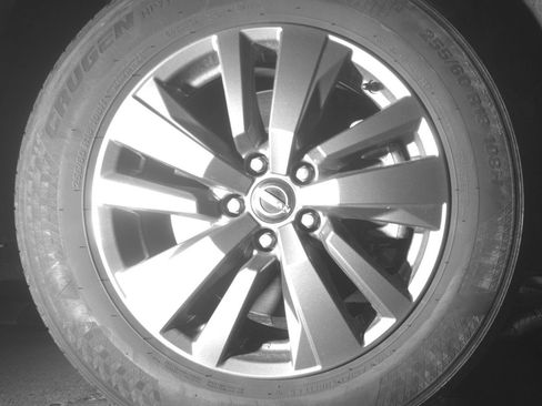 Used 2025 Nissan Pathfinder SV FWD image 13