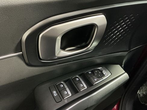 Used 2023 Kia Sorento S w/ Panoramic Sunroof Package FWD image 16