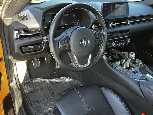 Used 2023 Toyota Supra Premium image 10
