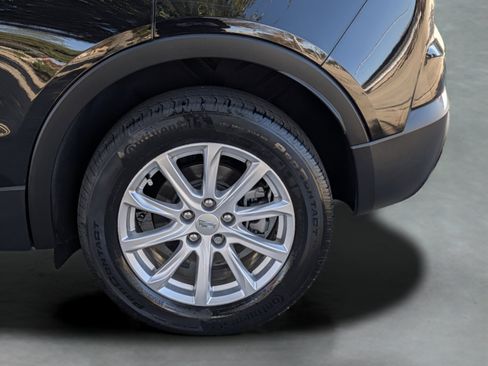 Used 2023 Cadillac XT4 Luxury w/ Cold Weather Package image 69