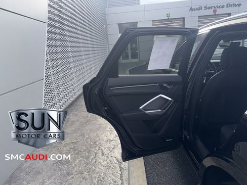 Certified 2025 Audi Q3 2.0T Premium Plus w/ Premium Plus Package image 18