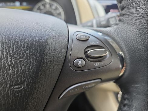 Used 2024 Nissan Murano SL image 18