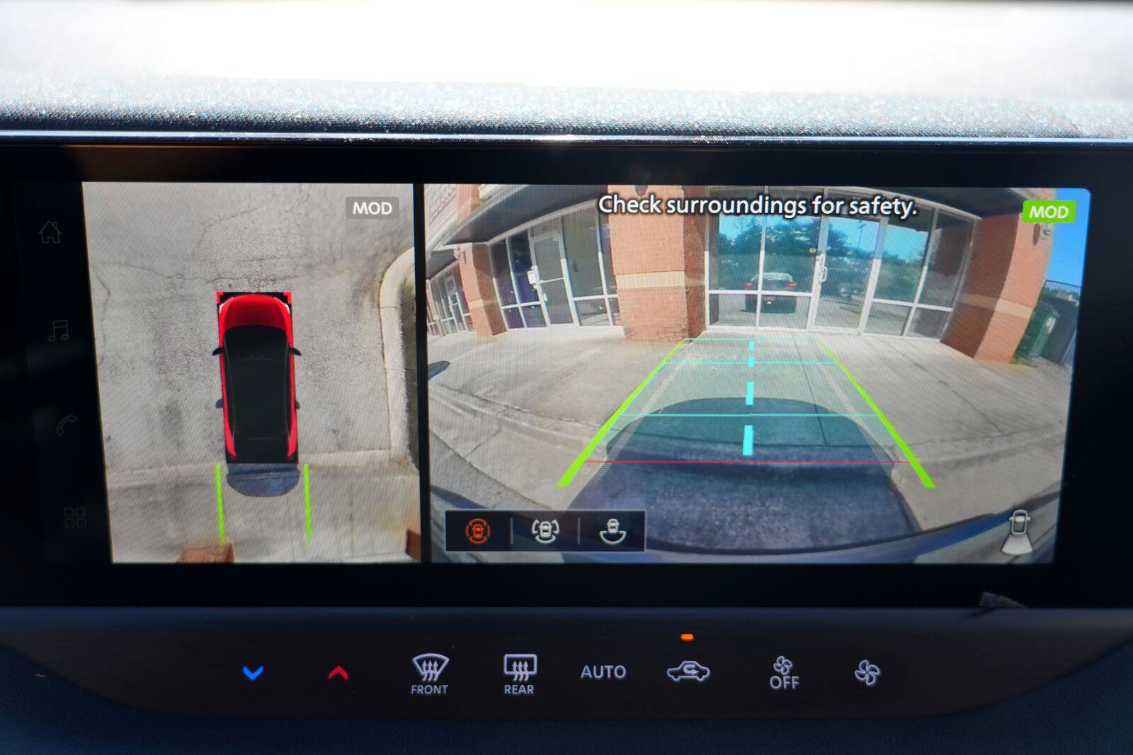 Used 2026 Nissan Leaf w/ Floor Mat Package (S+) FWD image 29