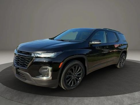 Used 2023 Chevrolet Traverse RS AWD/4WD image 3