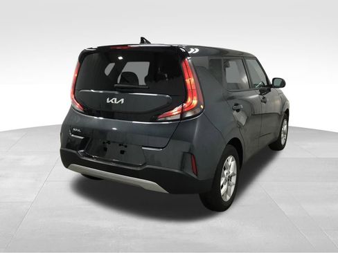 Used 2024 Kia Soul LX w/ LX Technology Package image 14