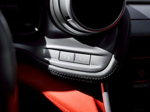 Used 2019 Ferrari GTC4Lusso AWD/4WD image 61