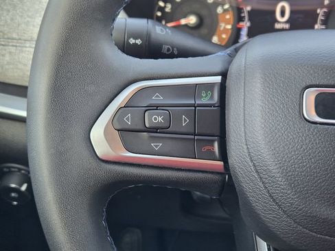 Certified 2022 Jeep Compass Latitude image 29