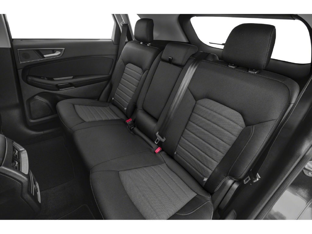 Used 2020 Ford Edge SE AWD/4WD image 8