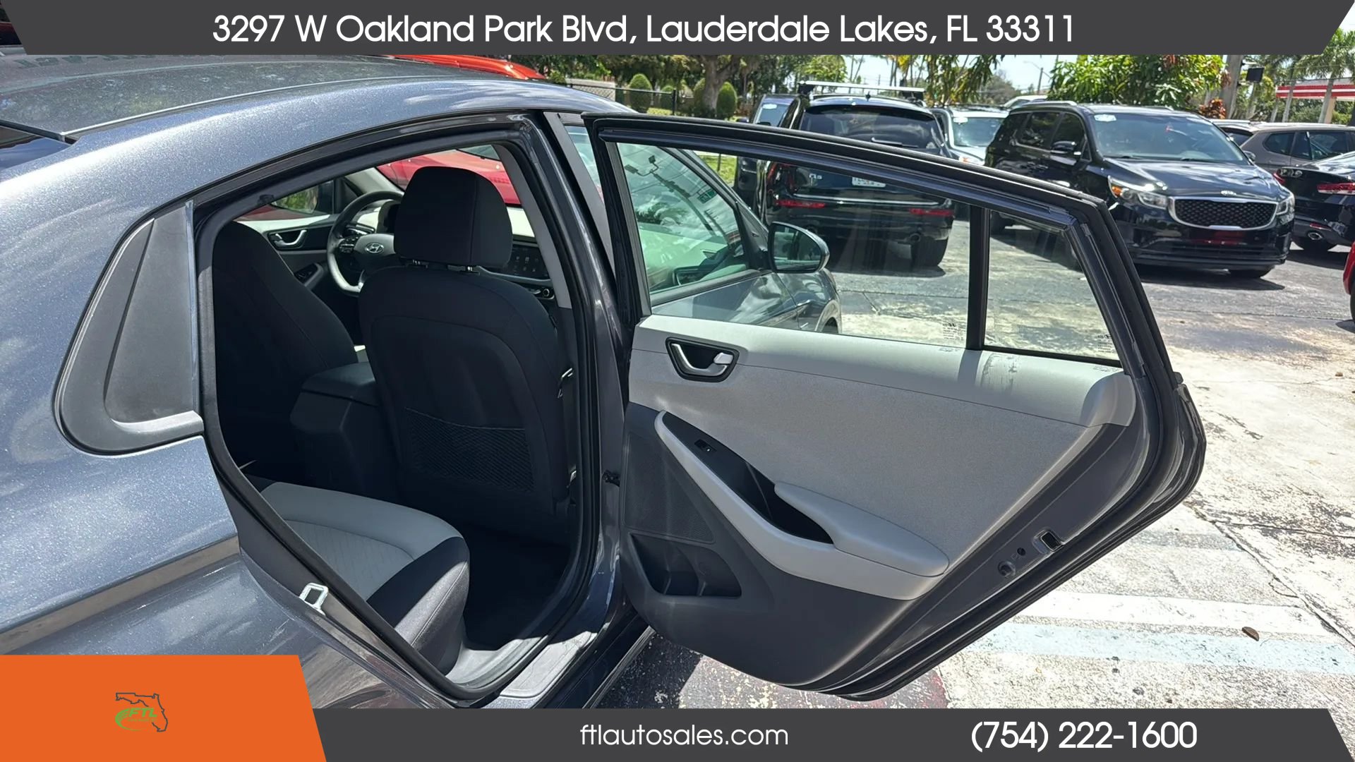 Used 2018 Hyundai Ioniq Blue FWD image 28