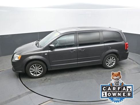 Used 2014 Dodge Grand Caravan SE FWD image 35