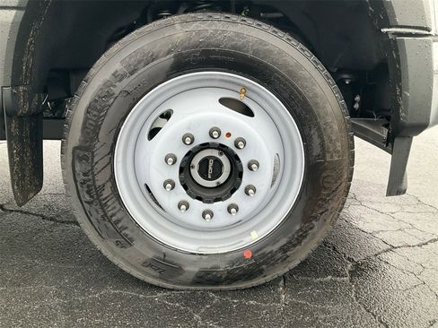 New 2025 Ford F450 XL w/ XL Chrome Package image 10