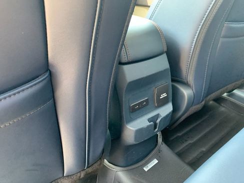 Used 2025 Ford Maverick Lariat image 15