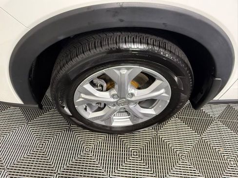 Used 2023 Honda HR-V LX image 13