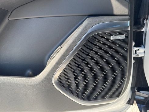 Used 2025 Buick Enclave Sport Touring image 13