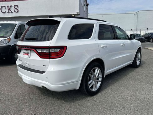 Used 2024 Dodge Durango GT RWD image 8