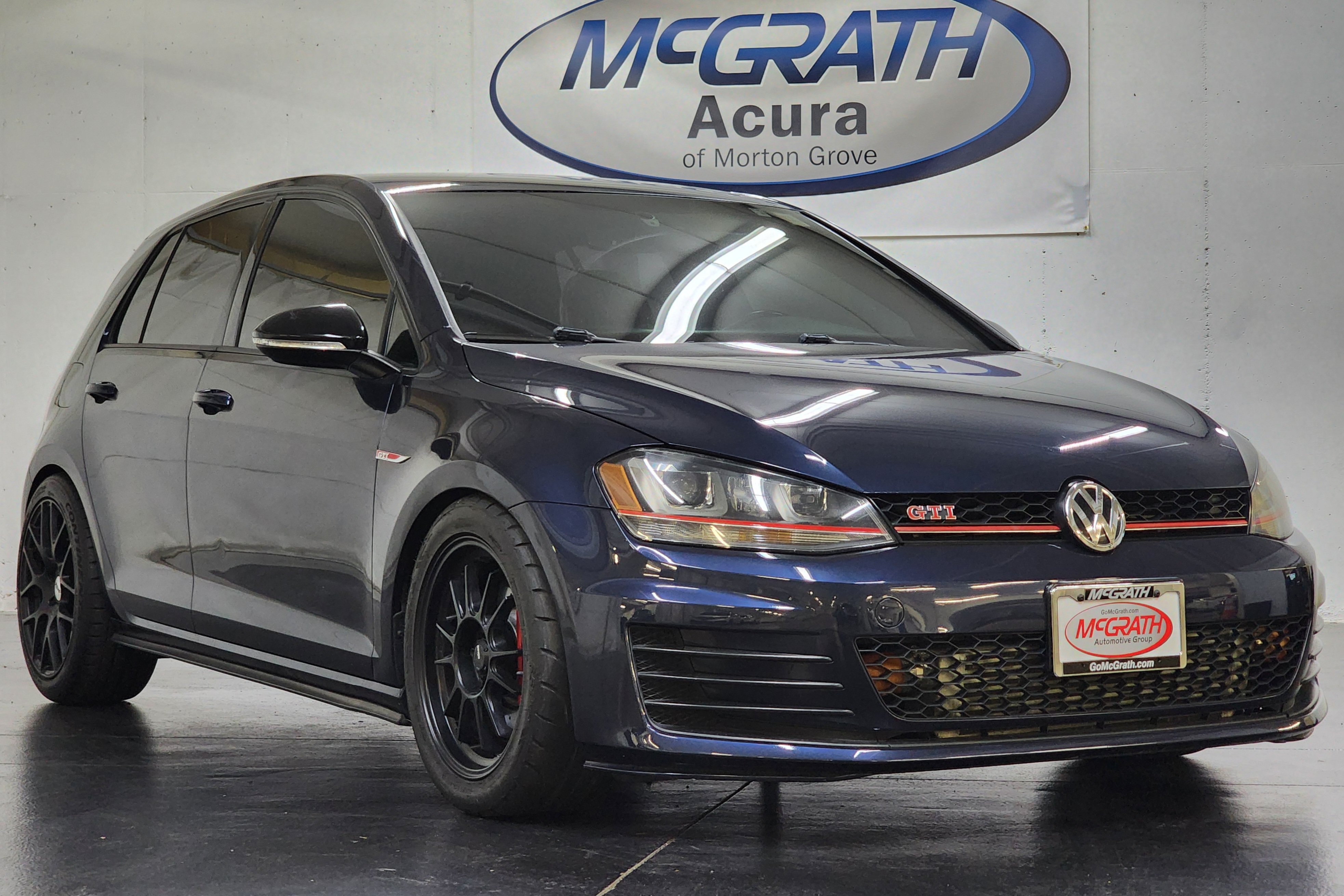 Used 2017 Volkswagen GTI S FWD image 3