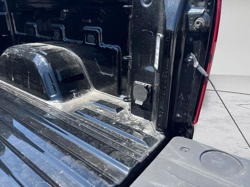 Used 2023 Chevrolet Silverado 1500 RST AWD/4WD image 8