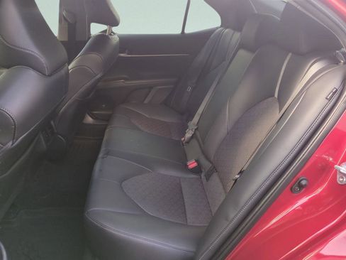 Used 2022 Toyota Camry XSE FWD image 10