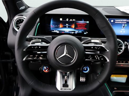 New 2026 Mercedes-Benz GLB 35 AMG 4MATIC image 33