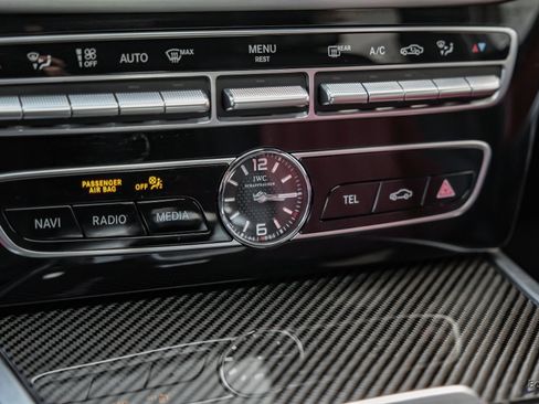 Used 2021 Mercedes-Benz G 63 AMG G 63 AMG 4MATIC Interior Pac image 52