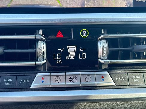 Used 2023 BMW M440i Convertible w/ Premium Package RWD image 17
