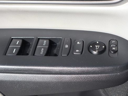 Used 2019 Honda CR-V EX-L image 19