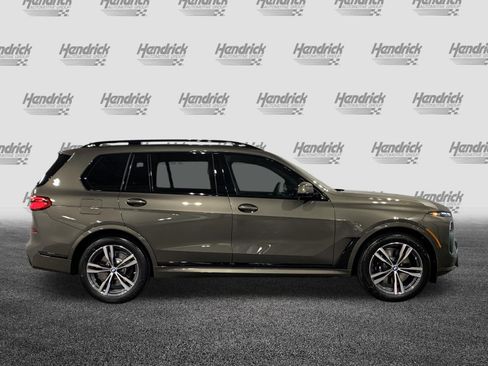 Used 2026 BMW X7 xDrive40i AWD/4WD image 9