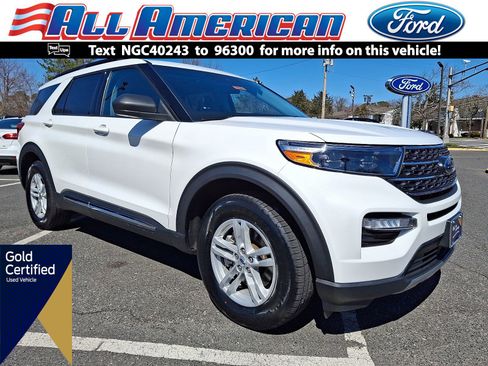 Certified 2022 Ford Explorer XLT w/ Equipment Group 202A image 1