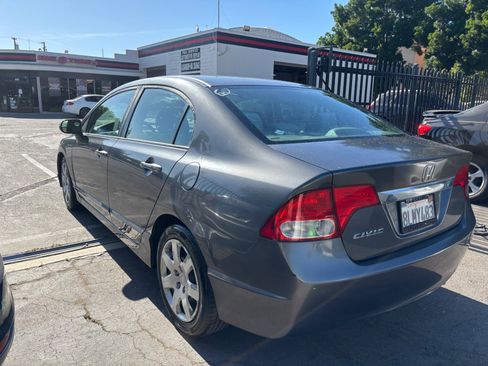 Used 2011 Honda Civic LX image 4