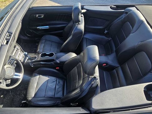 Used 2017 Ford Mustang Premium RWD image 33