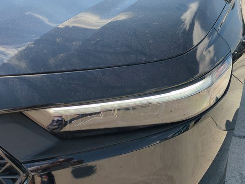 Used 2025 Honda Accord LX image 10