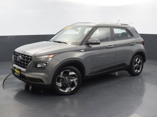 Used 2023 Hyundai Venue SEL w/ Cargo Package video 1
